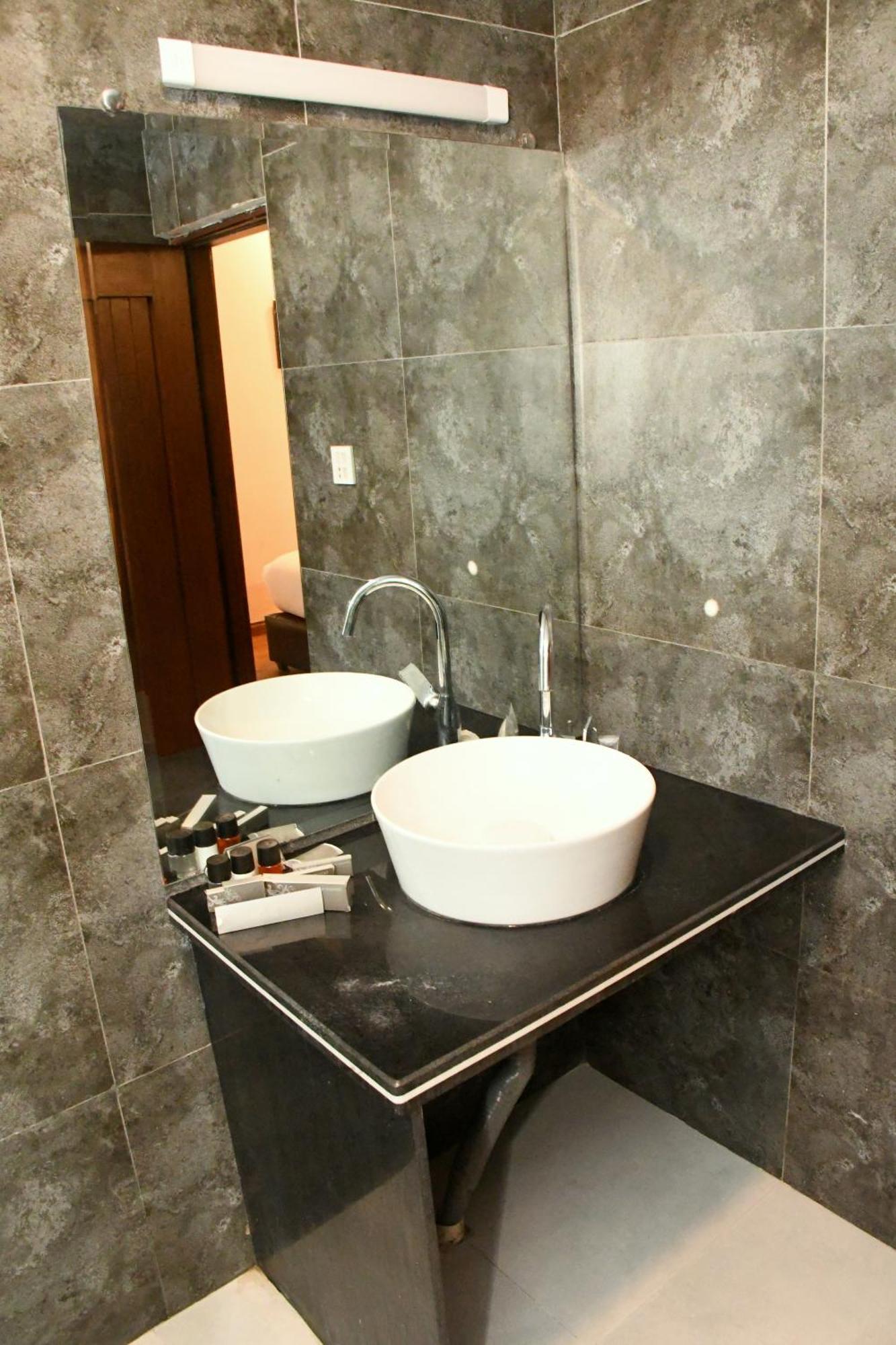 Royalton Hotel Rawalpindi Dış mekan fotoğraf