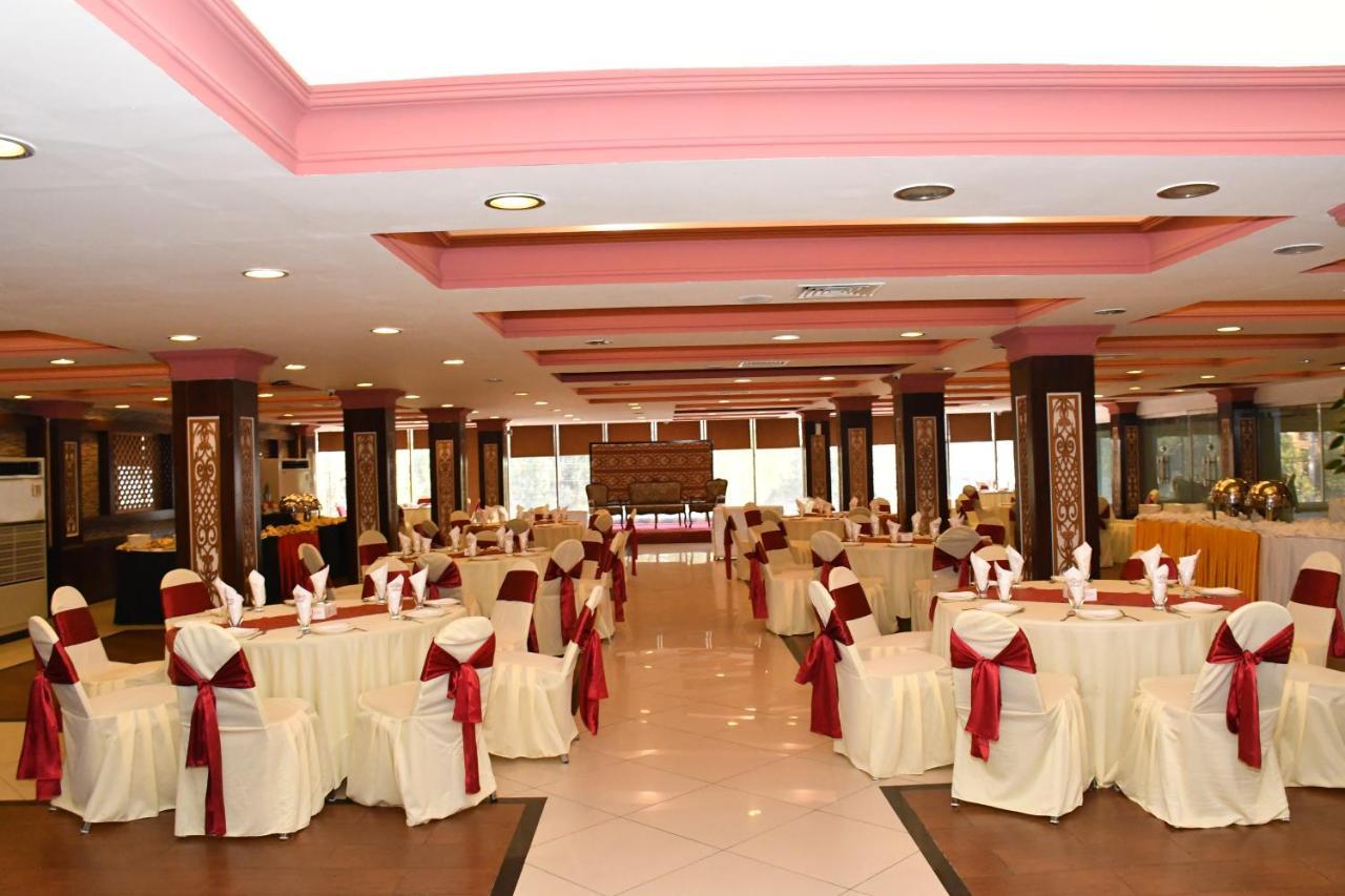 Royalton Hotel Rawalpindi Dış mekan fotoğraf
