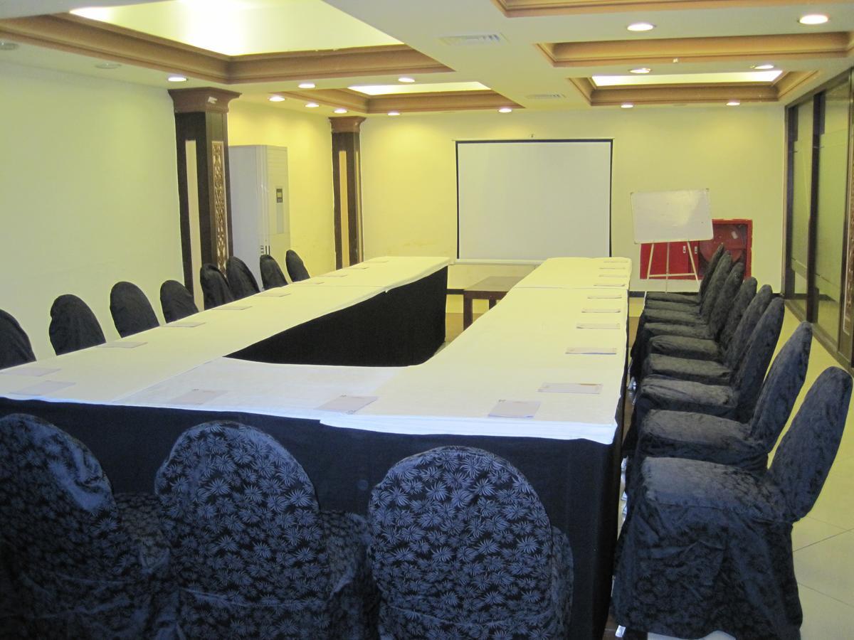 Royalton Hotel Rawalpindi Dış mekan fotoğraf