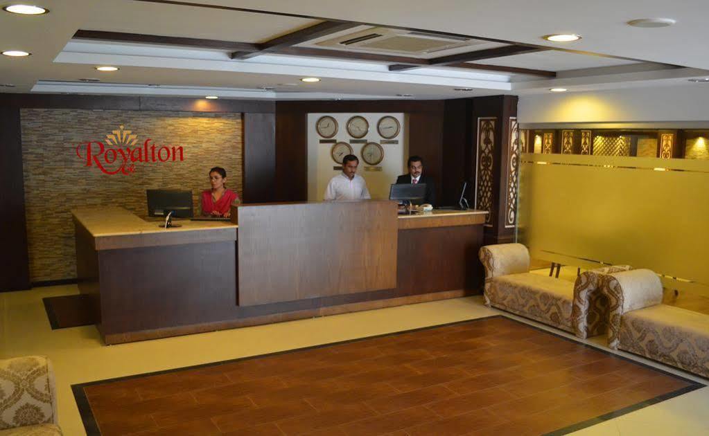 Royalton Hotel Rawalpindi Dış mekan fotoğraf